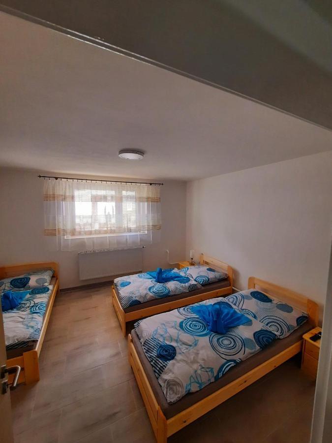Apartman Sen Petrov Dış mekan fotoğraf