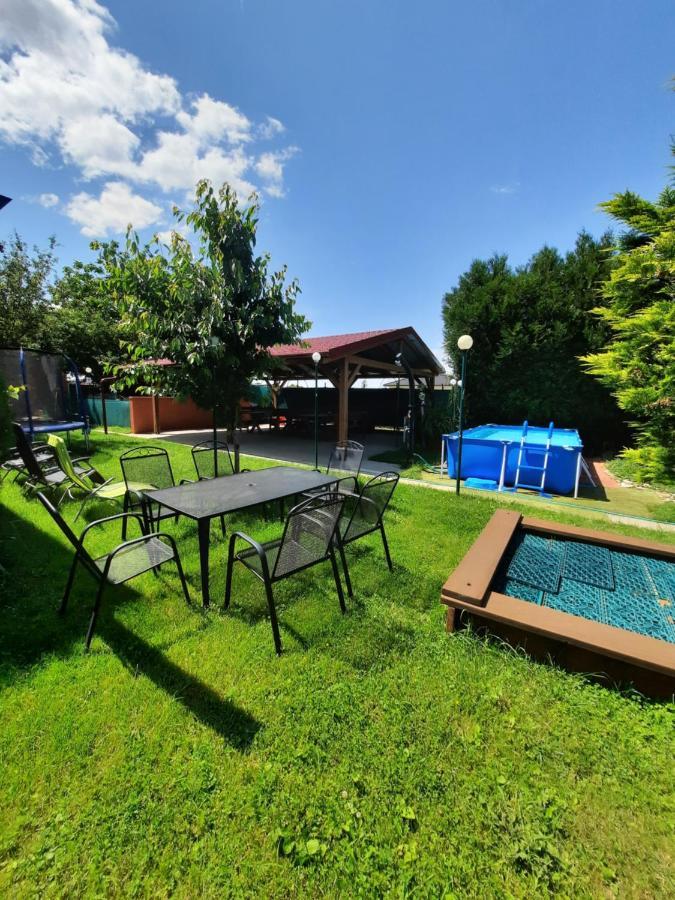 Apartman Sen Petrov Dış mekan fotoğraf